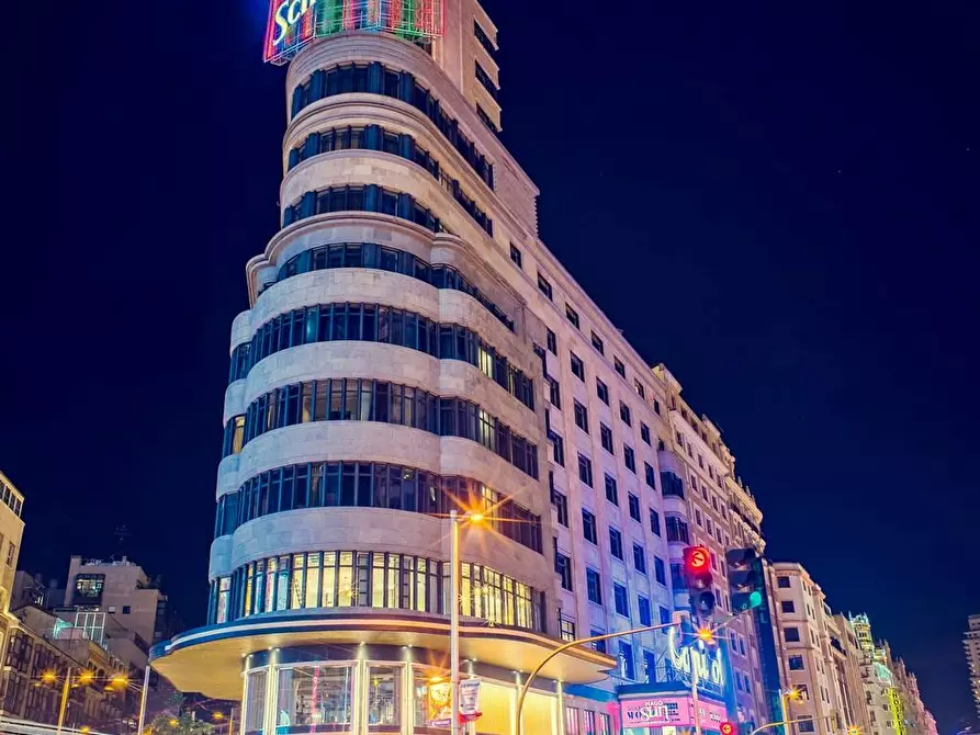 Immagine 1 di Camera condivisa in affitto  in Calle de Alcalá a Madrid