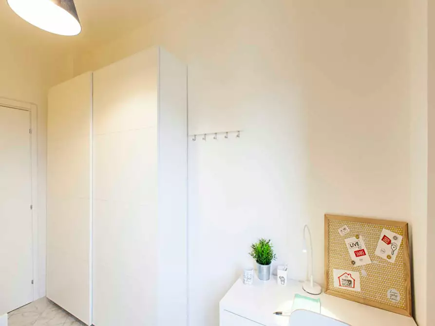 Immagine 7 di Camera in affitto  in Via Salvatore Barzilai a Milano