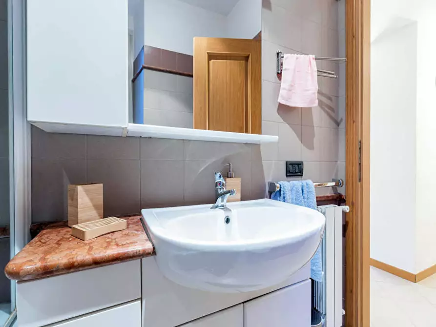 Immagine 10 di Camera in affitto  in Circonvallazione Gianicolense a Roma