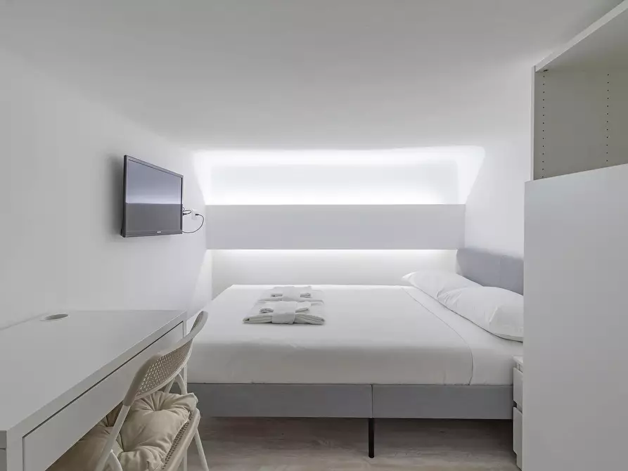 Immagine 5 di Appartamento in affitto  in Via Aminto Caretto a Milano