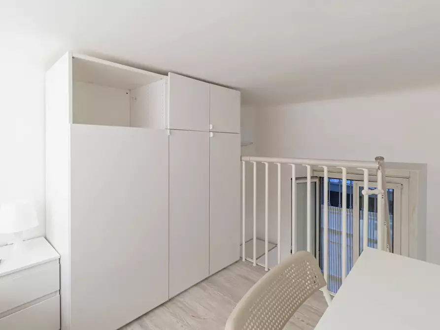 Immagine 8 di Appartamento in affitto  in Via Aminto Caretto a Milano