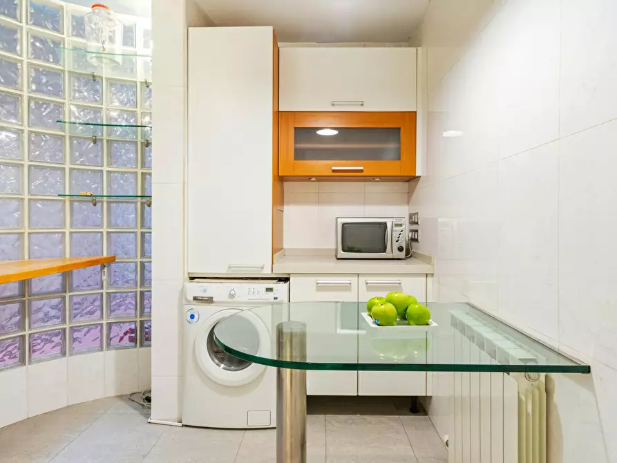 Immagine 7 di Appartamento in affitto  in Carrer de Girona a Barcelona