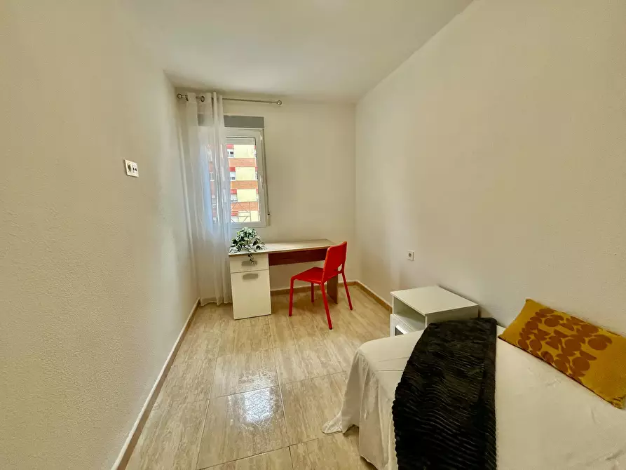 Immagine 2 di Camera in affitto  in Calle Maestro Javier Paulino Torres a Murcia