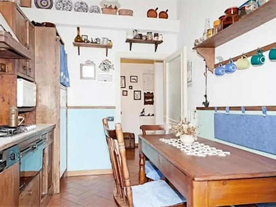 Immagine 9 di Camera in affitto  in Via del Lasca a Firenze