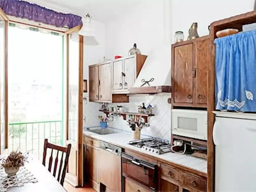 Immagine 8 di Camera in affitto  in Via del Lasca a Firenze