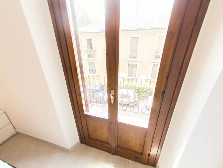 Immagine 2 di Camera condivisa in affitto  in Via Casentino a Milano