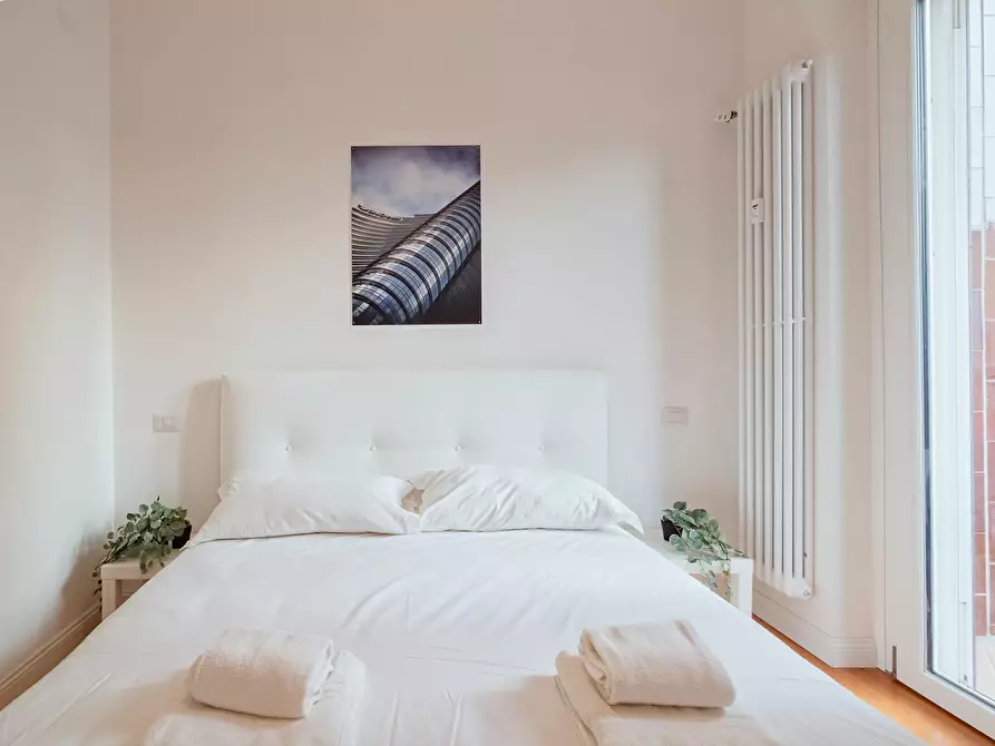 Immagine 8 di Appartamento in affitto  in Via Gressoney a Milano