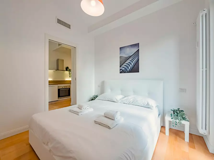 Immagine 5 di Appartamento in affitto  in Via Gressoney a Milano