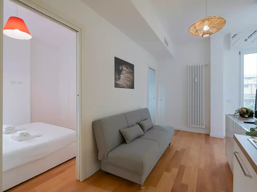 Immagine 9 di Appartamento in affitto  in Via Gressoney a Milano