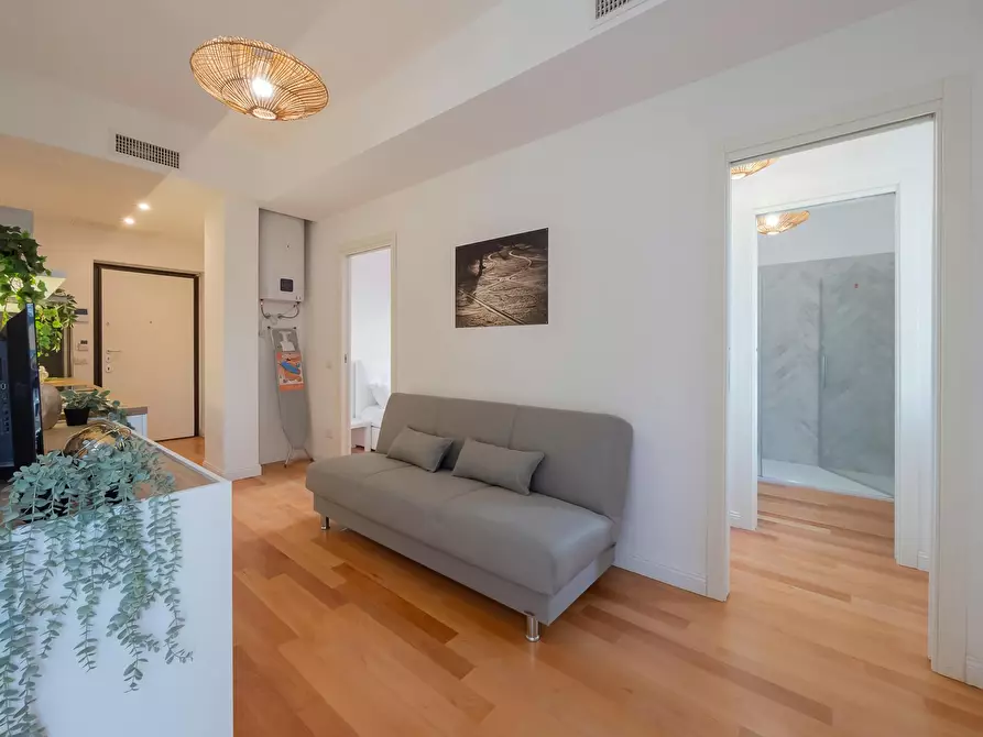 Immagine 10 di Appartamento in affitto  in Via Gressoney a Milano