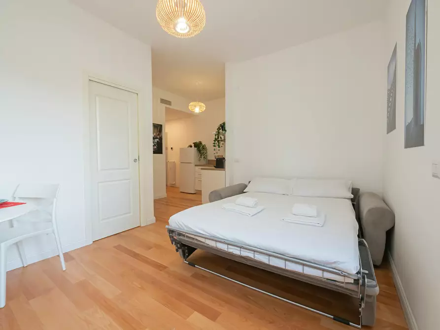 Immagine 4 di Appartamento in affitto  in Via Gressoney a Milano