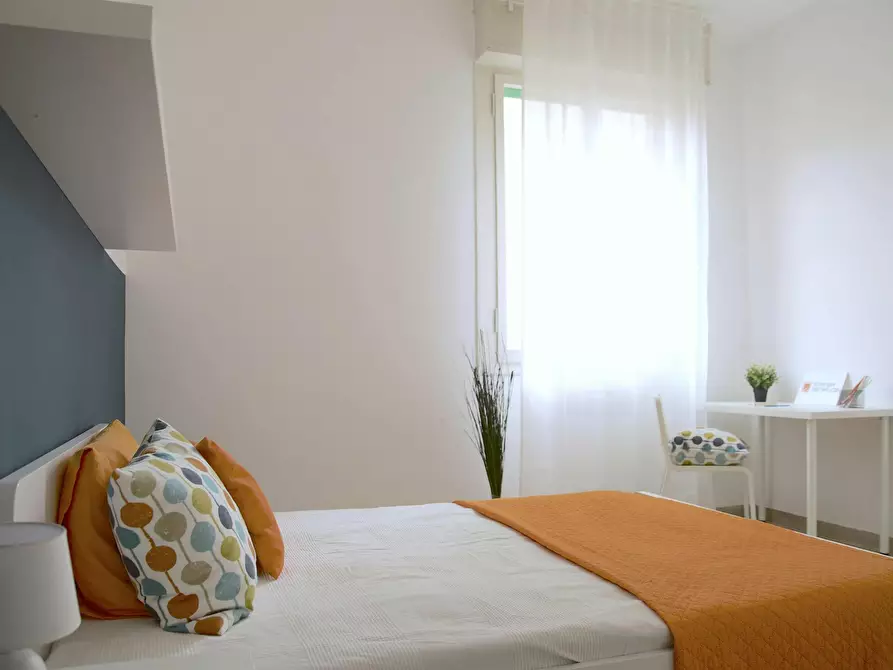 Immagine 1 di Camera in affitto  in Via Ermete Zacconi a Bologna