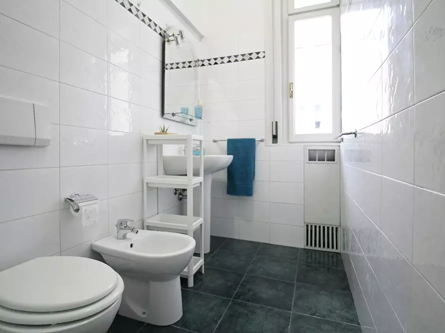 Immagine 9 di Camera in affitto  in Viale del Risorgimento a Bologna