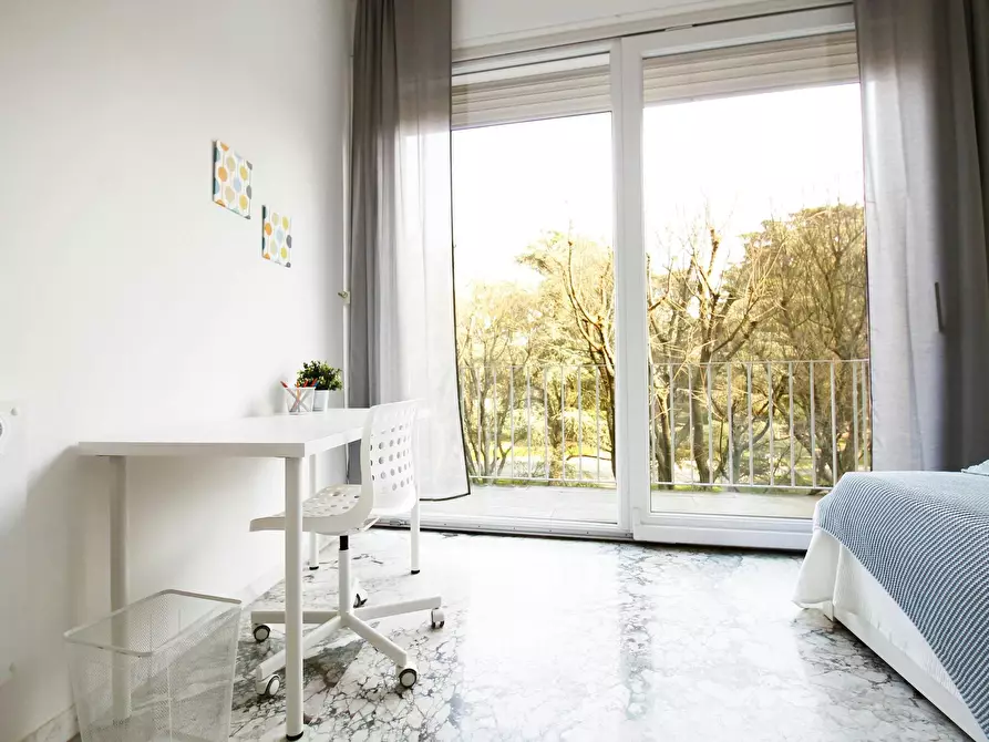 Immagine 3 di Camera in affitto  in Viale del Risorgimento a Bologna