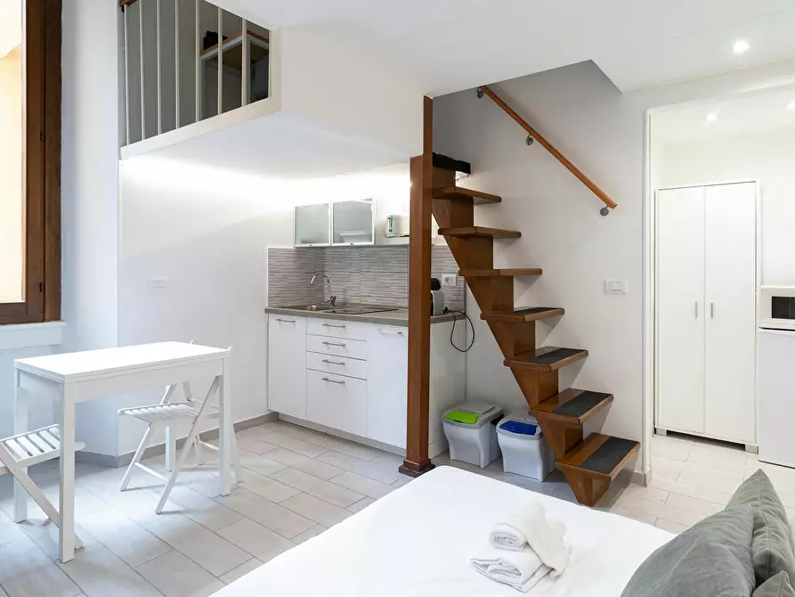 Immagine 10 di Appartamento in affitto  in Via Francesco Londonio a Milano