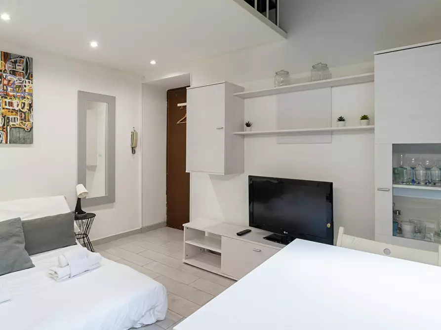 Immagine 9 di Appartamento in affitto  in Via Francesco Londonio a Milano