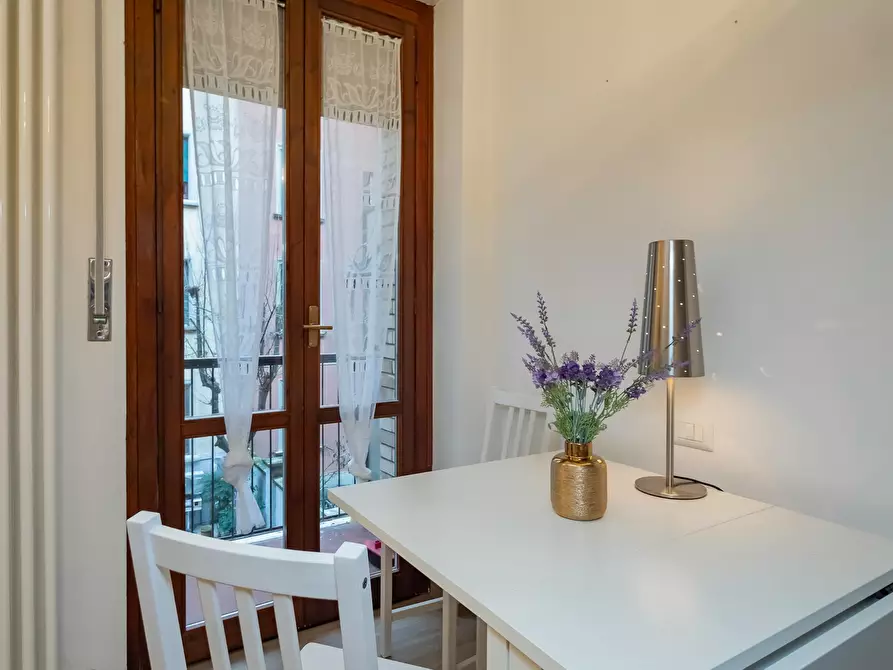 Immagine 10 di Appartamento in affitto  in Viale Lucania a Milano