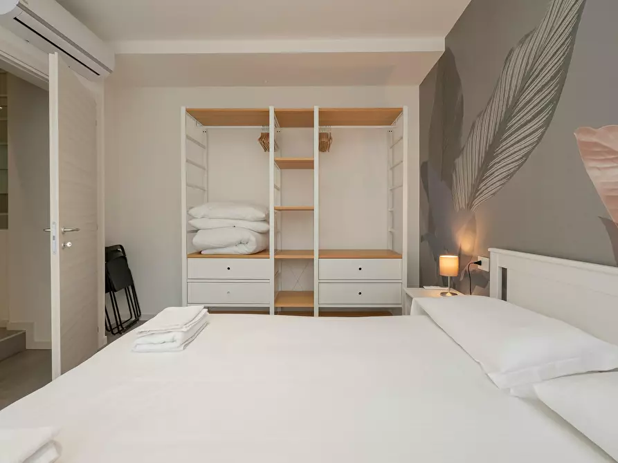 Immagine 9 di Appartamento in affitto  in Via Negroli a Milano