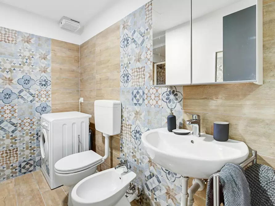 Immagine 6 di Camera in affitto  in Via Privata Deruta a Milano