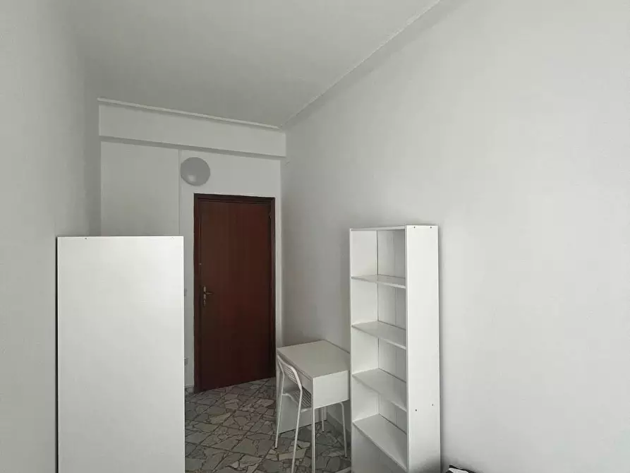 Immagine 2 di Camera in affitto  in Via Giuseppe Davanzati Forges a Bari