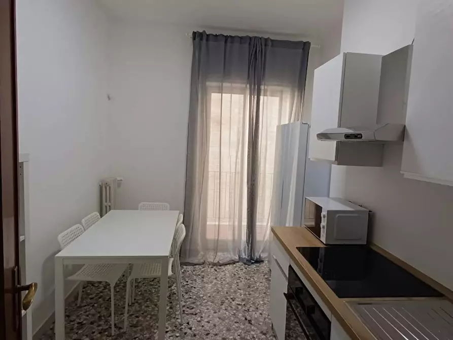 Immagine 8 di Camera in affitto  in Piazza Giuseppe Garibaldi a Bari