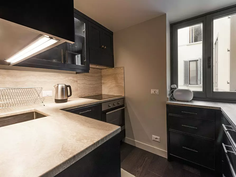 Immagine 10 di Appartamento in affitto  in Lungarno delle Grazie a Firenze