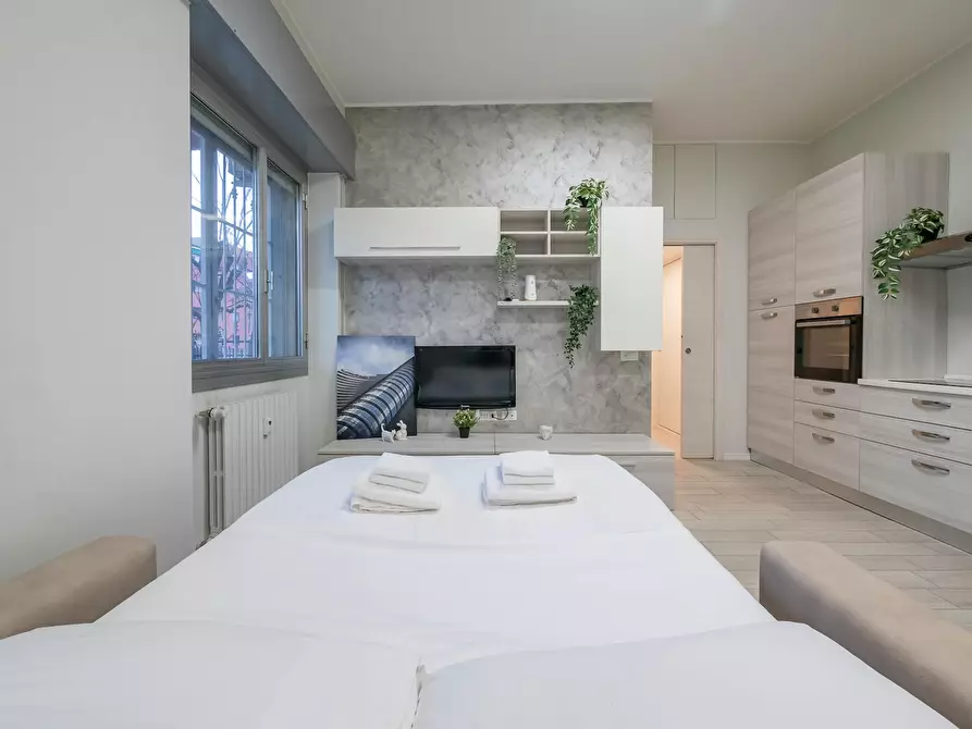 Immagine 2 di Appartamento in affitto  in Via Trasimeno a Milano