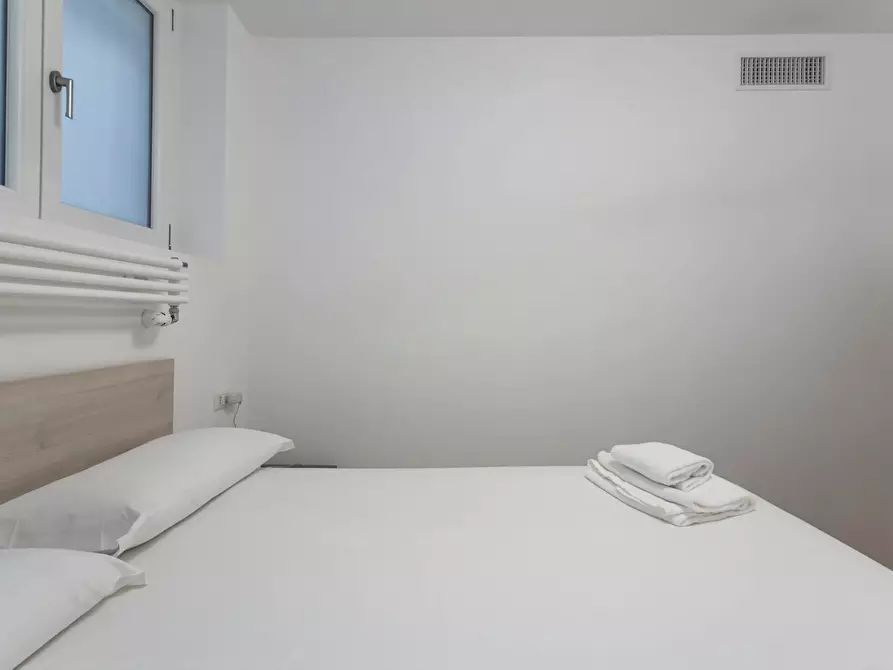 Immagine 8 di Appartamento in affitto  in Via Val Strona a Milano