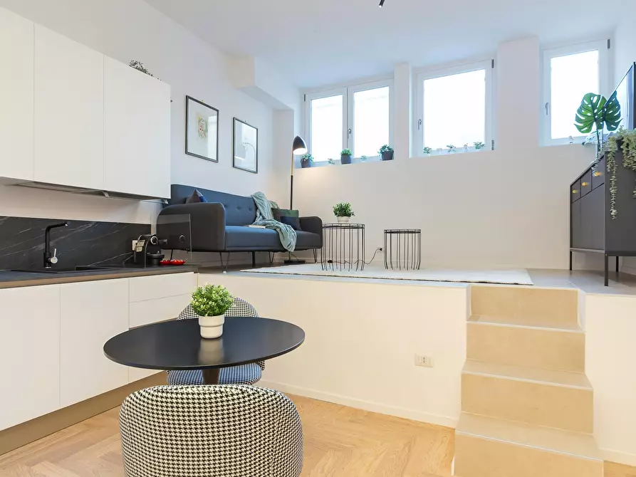 Immagine 9 di Appartamento in affitto  in Via Val Strona a Milano