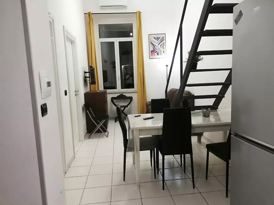 Immagine 1 di Casa indipendente in affitto  in Via Antonietta De Pace a Napoli