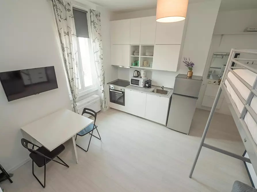 Immagine 5 di Appartamento in affitto  in Via Giulio Carcano a Milano