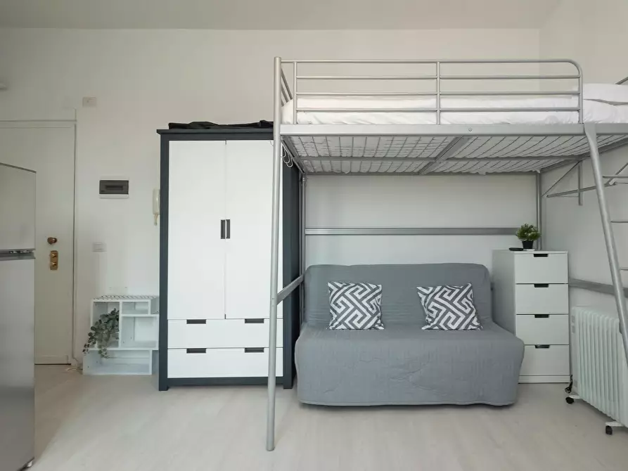 Immagine 3 di Appartamento in affitto  in Via Giulio Carcano a Milano