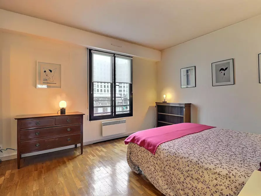 Immagine 10 di Appartamento in affitto  in Rue de Wattignies a Paris