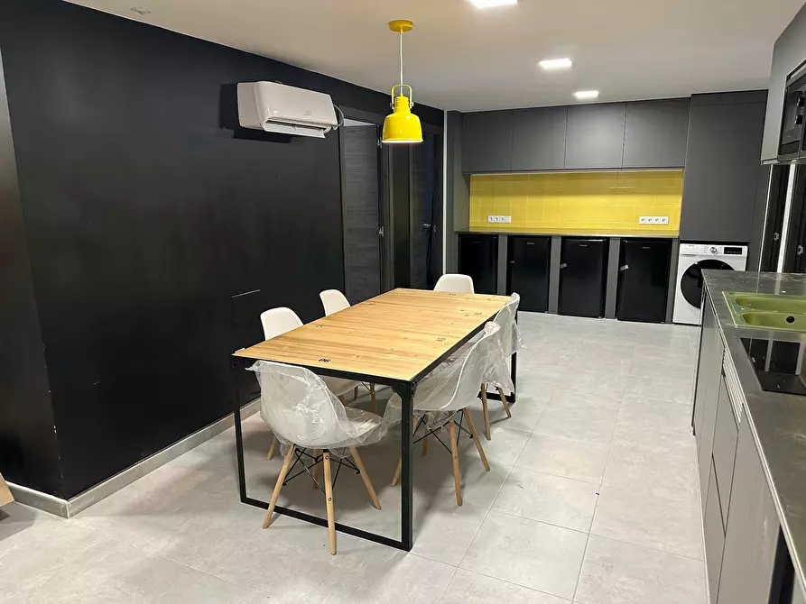 Immagine 10 di Camera in affitto  in Calle General Ordóñez a Barriada Santiago