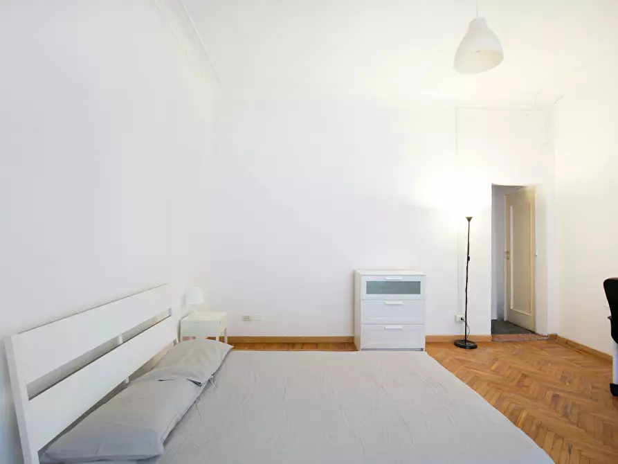 Immagine 3 di Camera in affitto  in Via Raimondo Franchetti a Milano