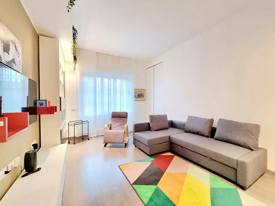 Immagine 2 di Appartamento in affitto  in Via Mincio a Milano