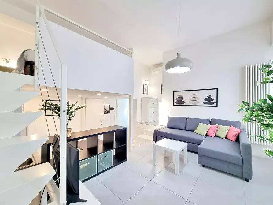 Immagine 6 di Appartamento in affitto  in Viale Ortles a Milano