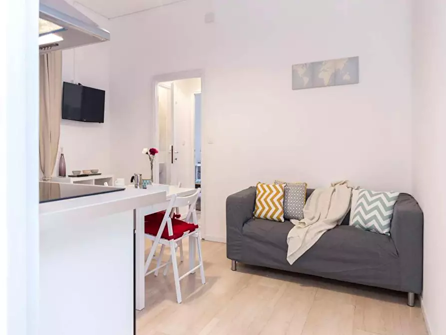 Immagine 9 di Camera in affitto  in Largo Cavalieri di Malta a Milano