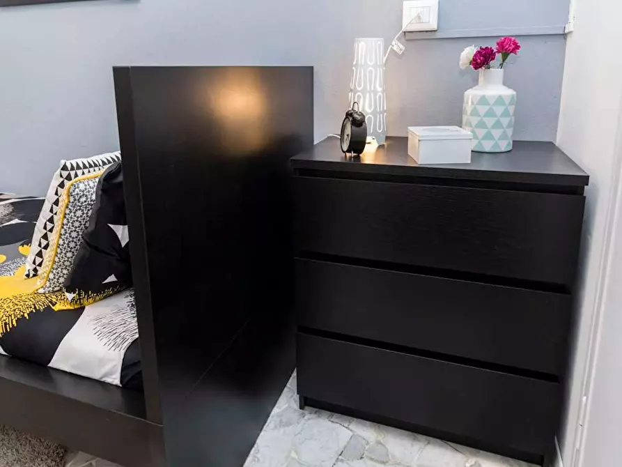 Immagine 5 di Camera in affitto  in Largo Cavalieri di Malta a Milano