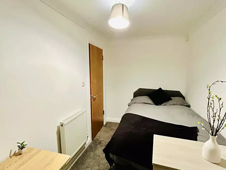 Immagine 8 di Casa indipendente in affitto  in Greenbank Road a Bristol