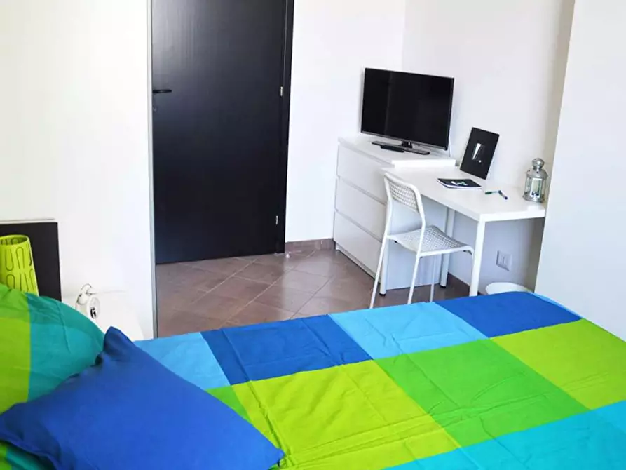 Immagine 9 di Camera in affitto  in Via Gustavo Fara a Milano