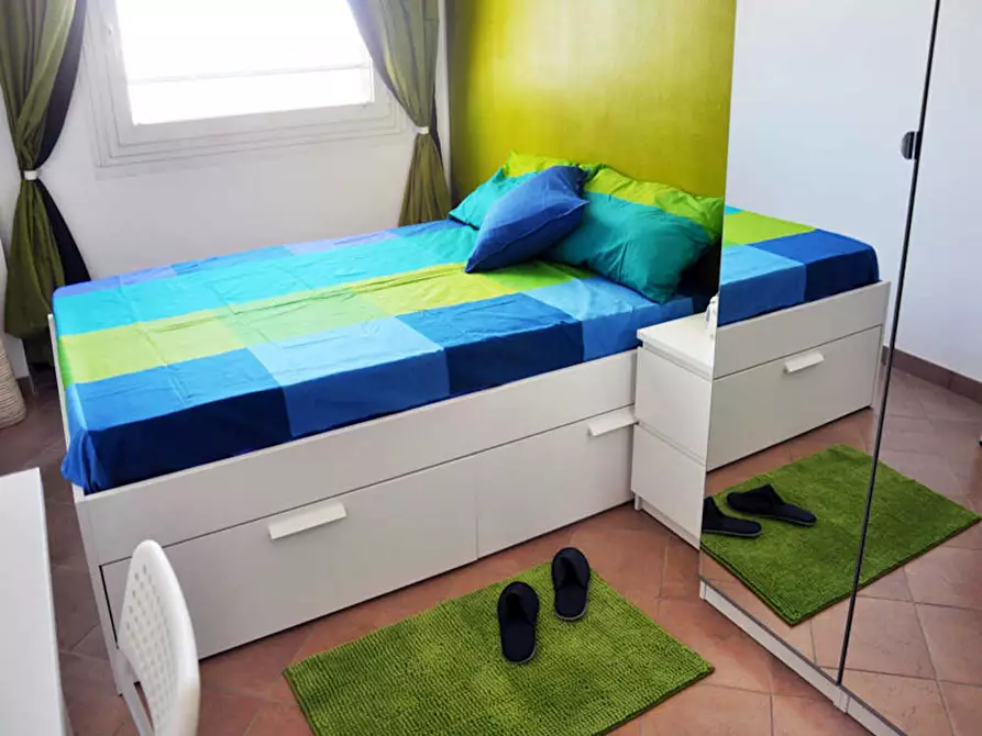 Immagine 10 di Camera in affitto  in Via Gustavo Fara a Milano