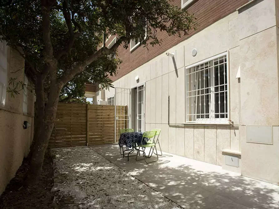 Immagine 8 di Appartamento in affitto  in Lungomare Paolo Toscanelli a Roma