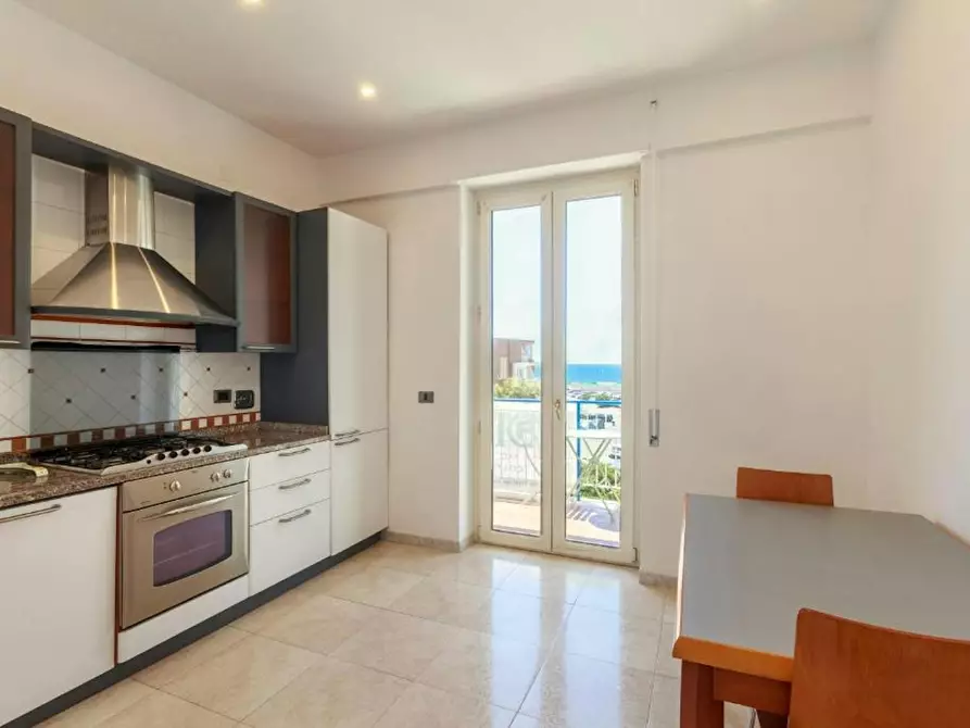 Immagine 5 di Appartamento in affitto  in Via delle Tartane a Roma