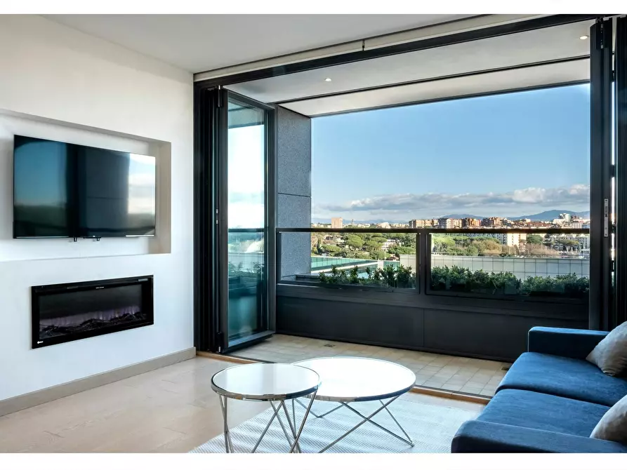 Immagine 1 di Appartamento in affitto  in Viale Giorgio Ribotta a Roma