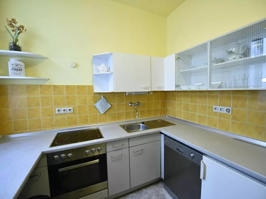 Immagine 5 di Appartamento in affitto  in Liliencronstraße a Düsseldorf