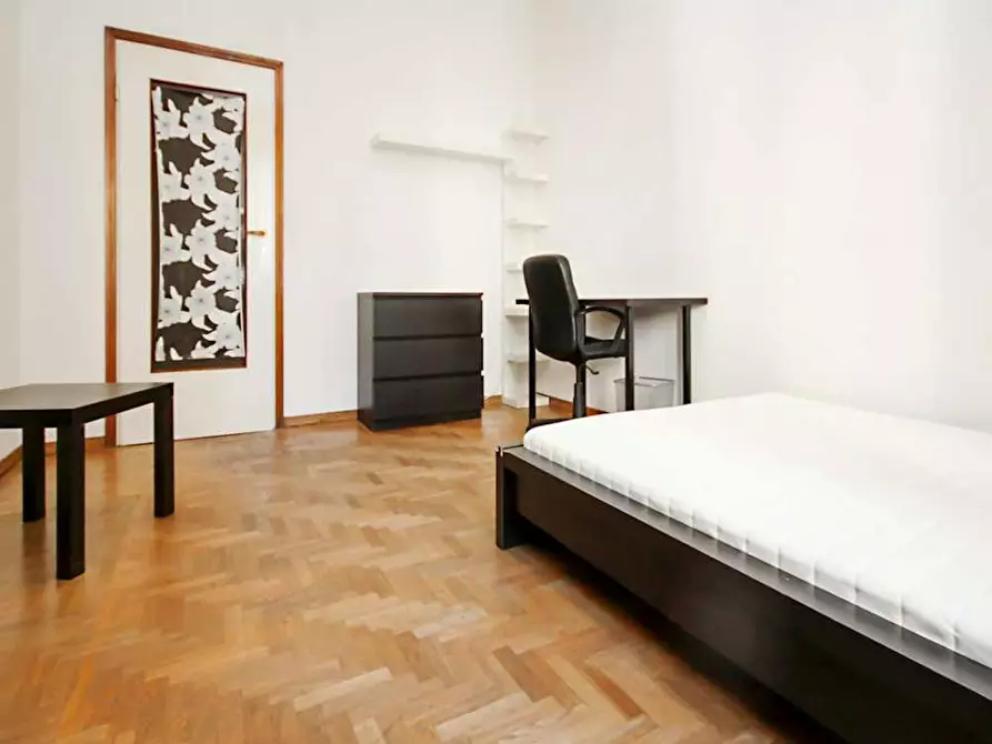 Immagine 3 di Camera in affitto  in Viale Campania a Milano