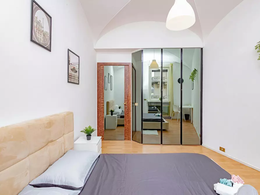 Immagine 5 di Camera in affitto  in Via Cesare Battisti a Milano