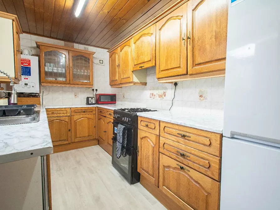 Immagine 9 di Camera in affitto  in Equitable Street a 