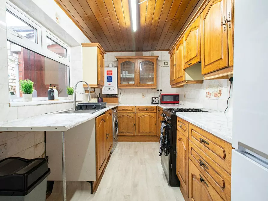 Immagine 7 di Camera in affitto  in Equitable Street a 